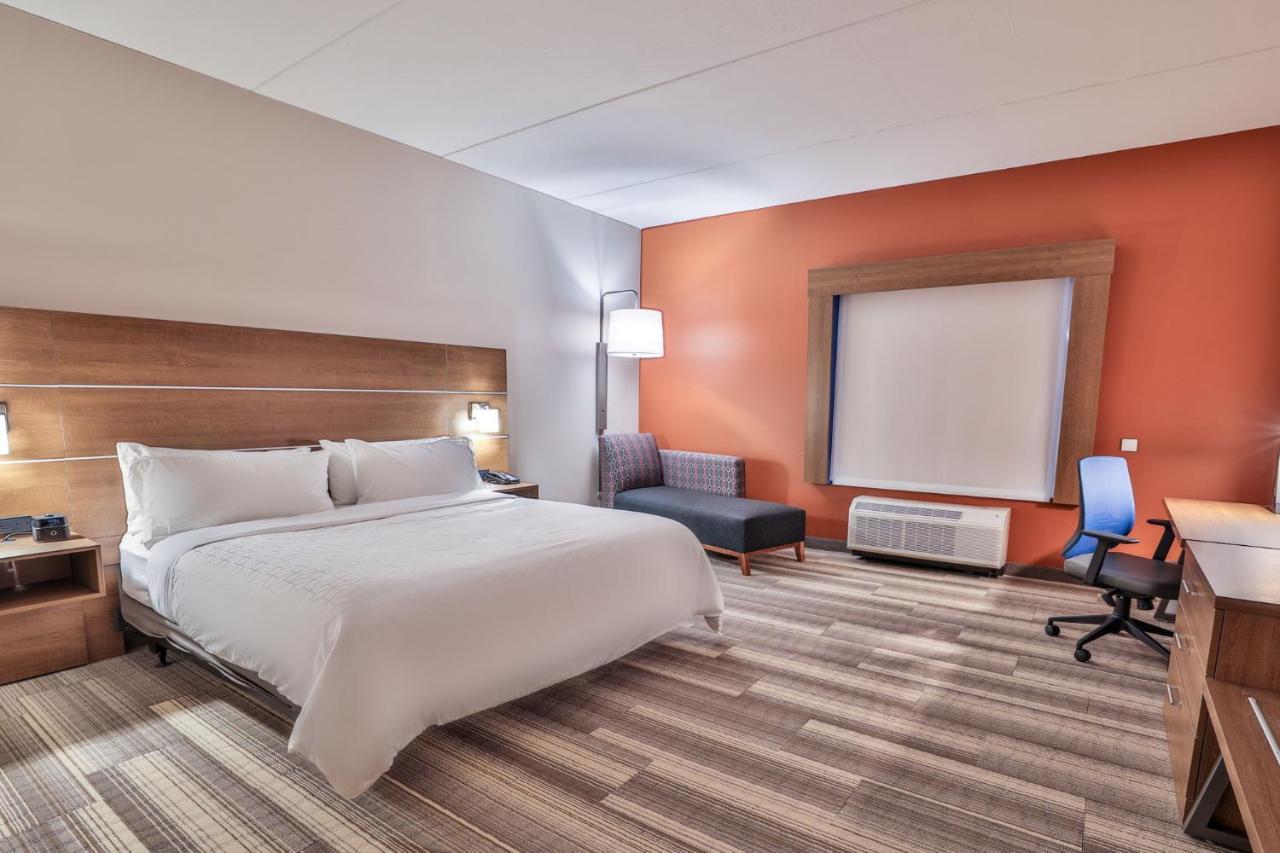 Holiday Inn Express & Suites - Nashville Metrocenter Downtown By Ihg Bagian luar foto