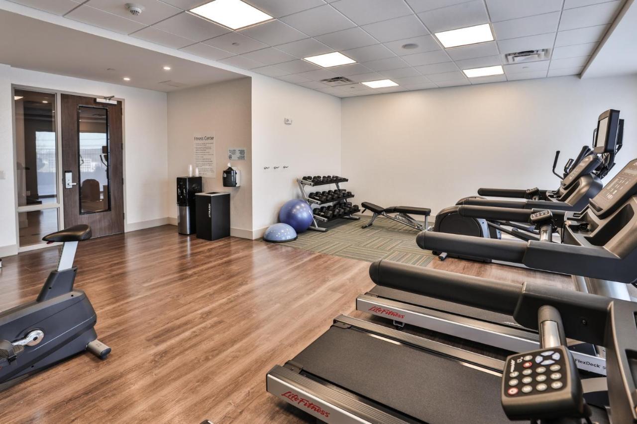Holiday Inn Express & Suites - Nashville Metrocenter Downtown By Ihg Bagian luar foto