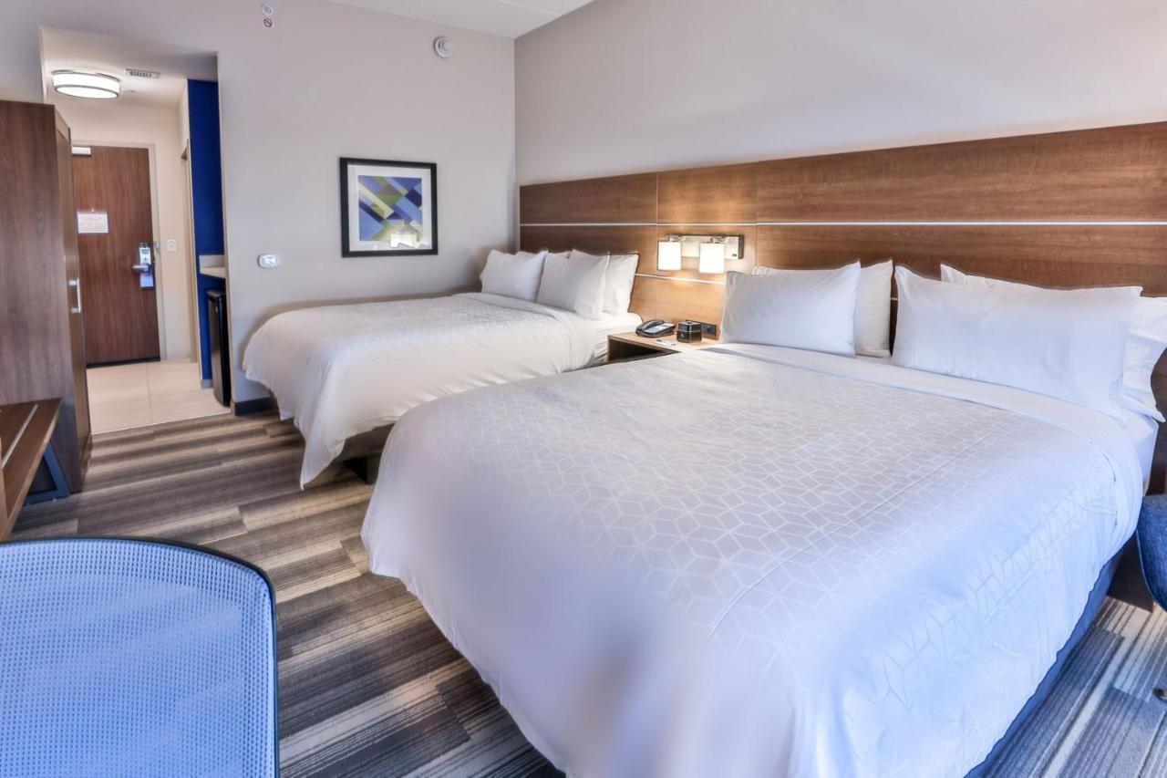 Holiday Inn Express & Suites - Nashville Metrocenter Downtown By Ihg Bagian luar foto