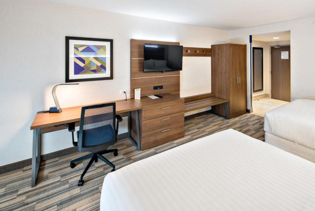 Holiday Inn Express & Suites - Nashville Metrocenter Downtown By Ihg Bagian luar foto