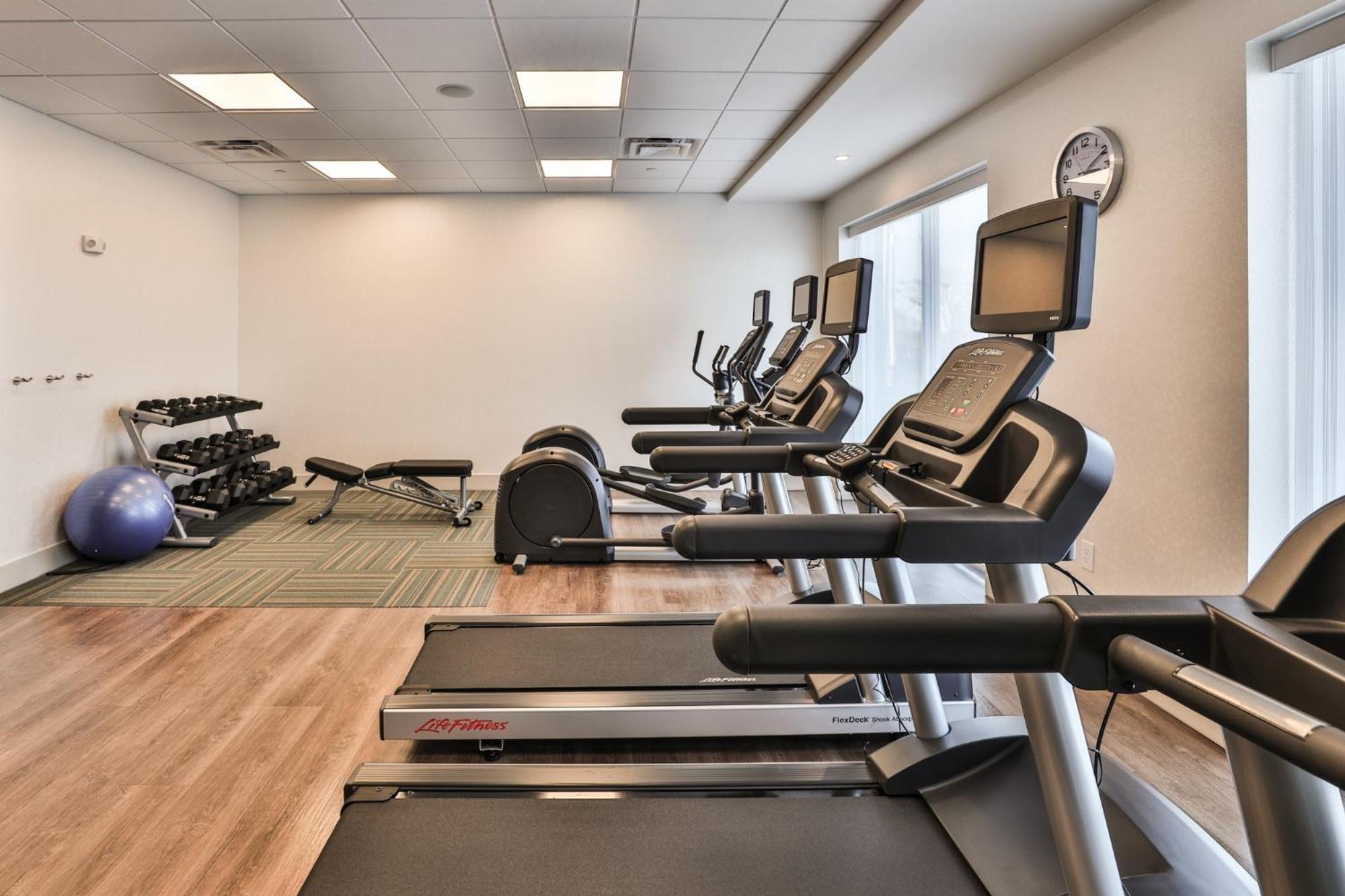 Holiday Inn Express & Suites - Nashville Metrocenter Downtown By Ihg Bagian luar foto