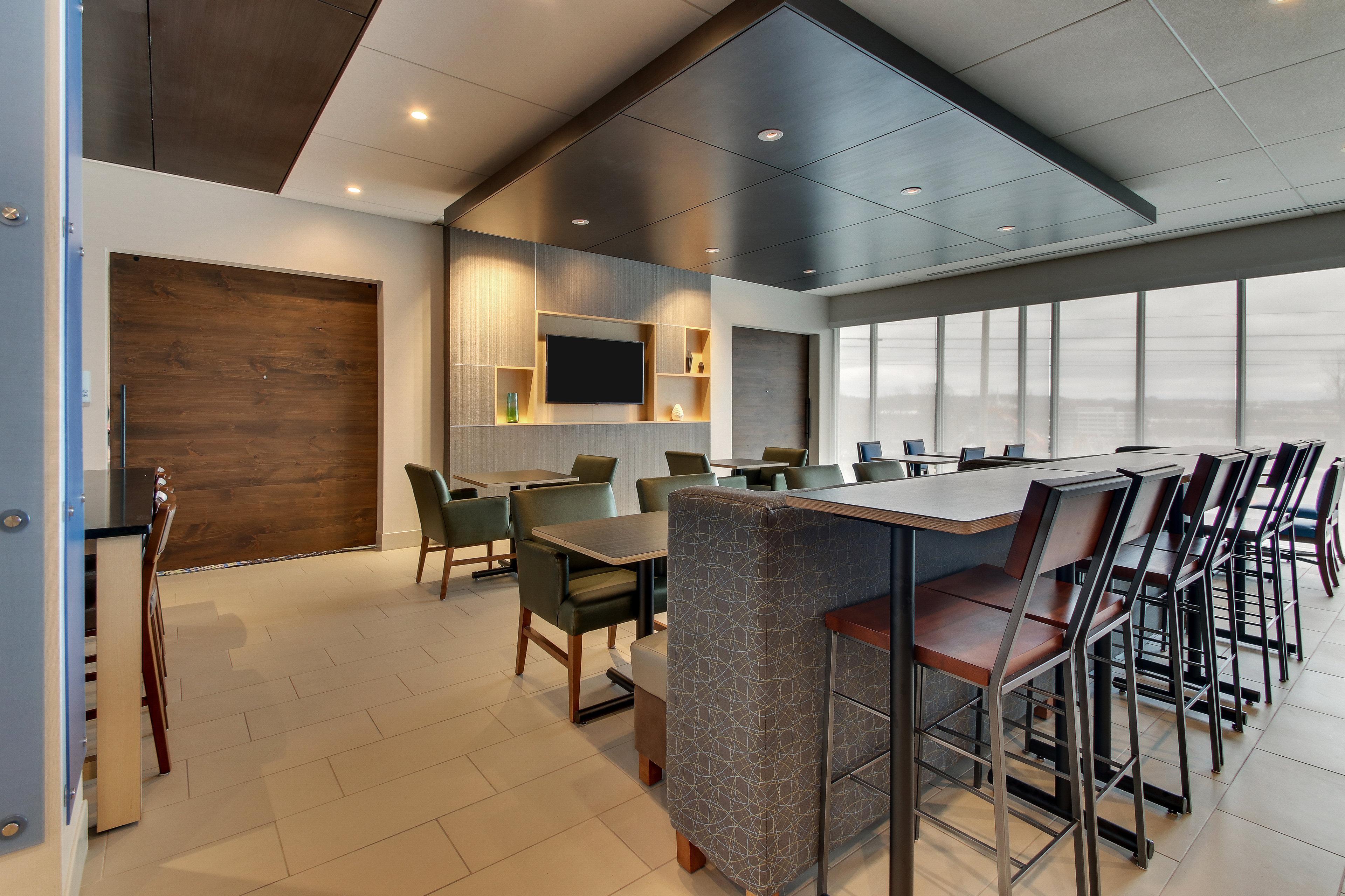Holiday Inn Express & Suites - Nashville Metrocenter Downtown By Ihg Bagian luar foto