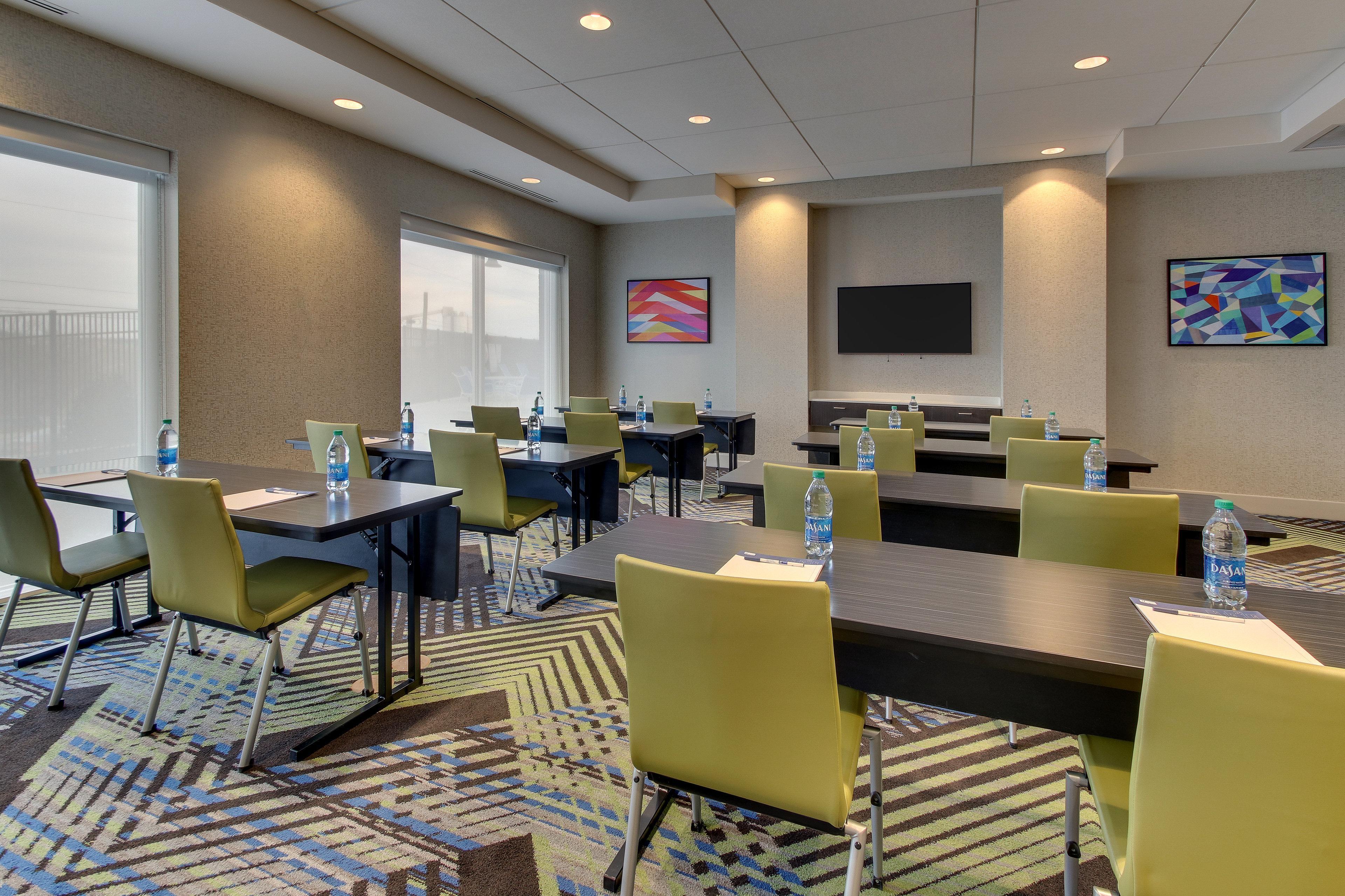 Holiday Inn Express & Suites - Nashville Metrocenter Downtown By Ihg Bagian luar foto